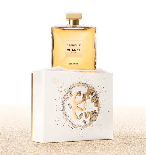 CHANEL FRAGRANCE ＆ BEAUTY（シャネル フレグランス＆ .